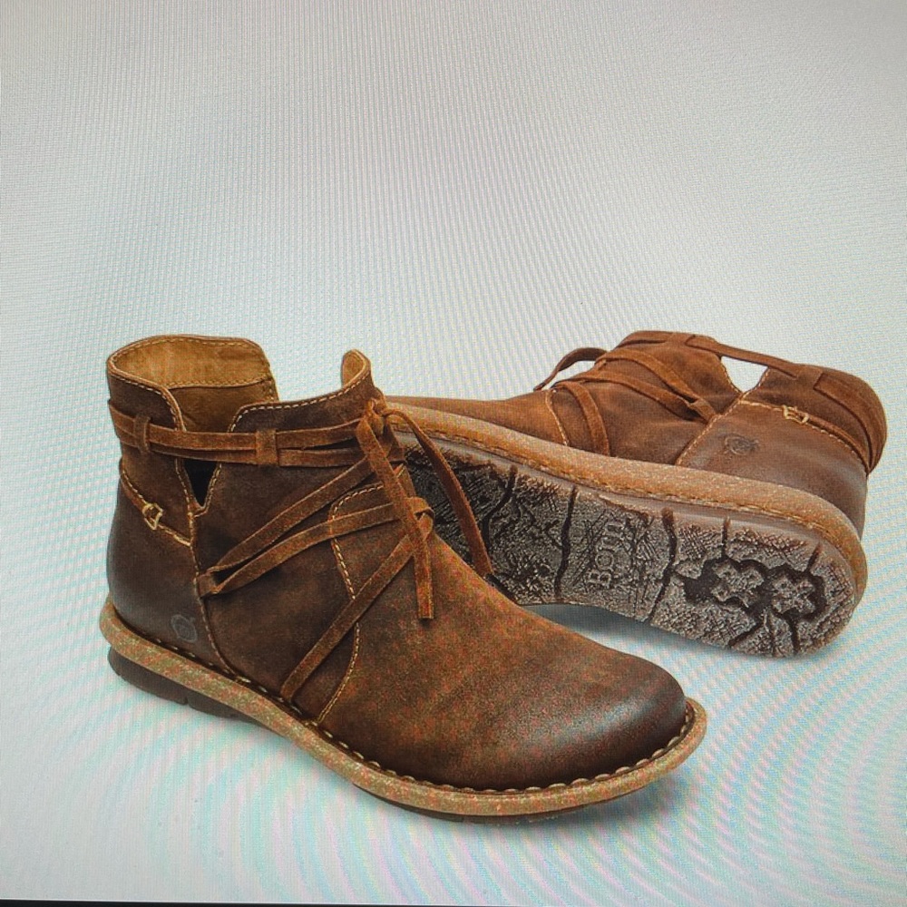 Born Tarkiln booties
